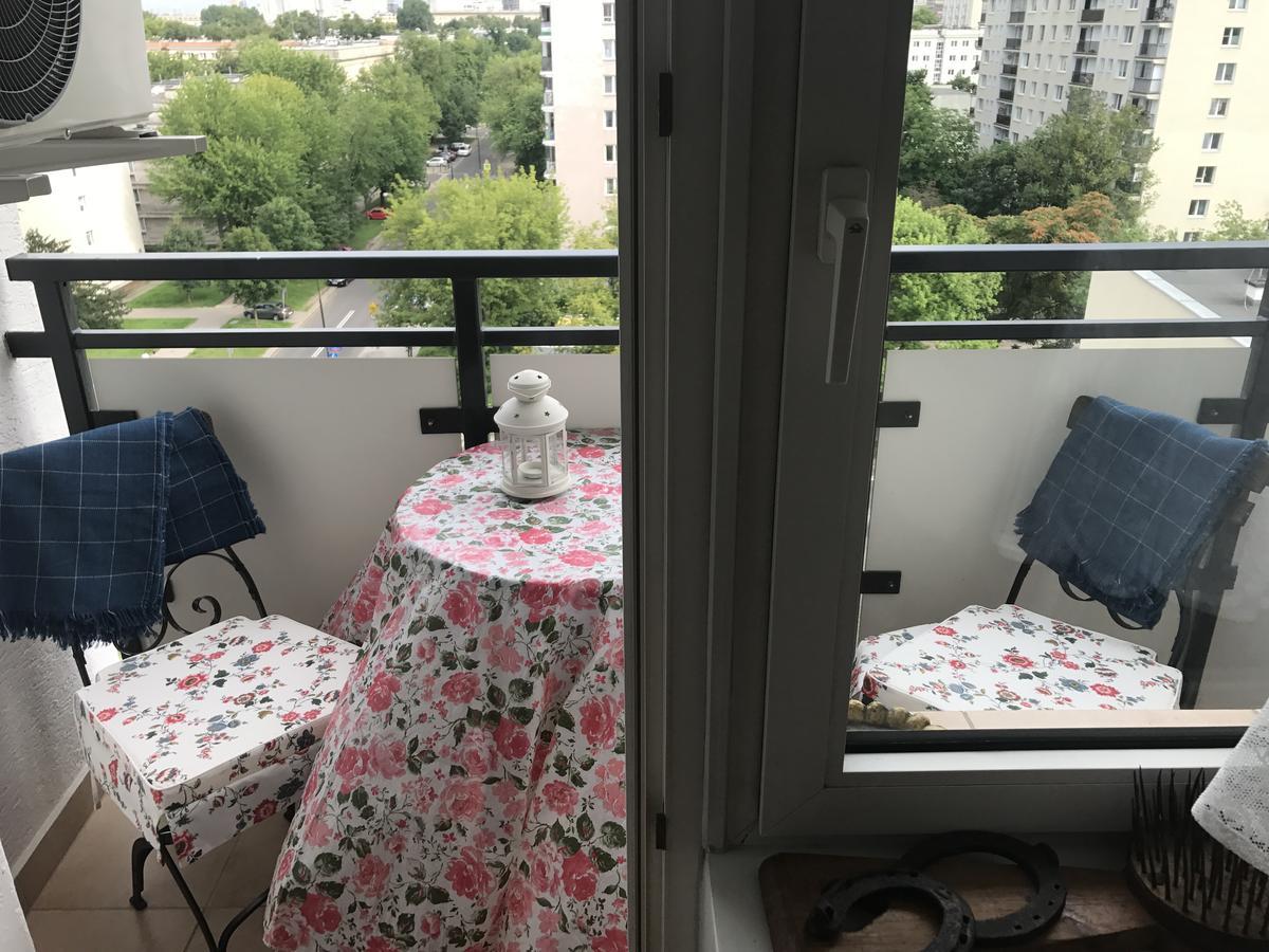 Apartament Karmelicka 19 Muzeum Polin Lägenhet Warszawa Exteriör bild